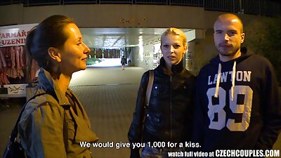 Piszkos légiutas-kísérő baszik anya lánya fia sex Chad az utasok előtt